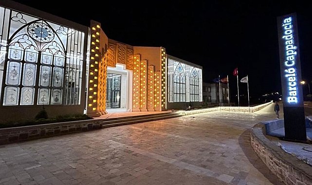 Kırşehirli çift hurda camları sanata dönüştürüyor