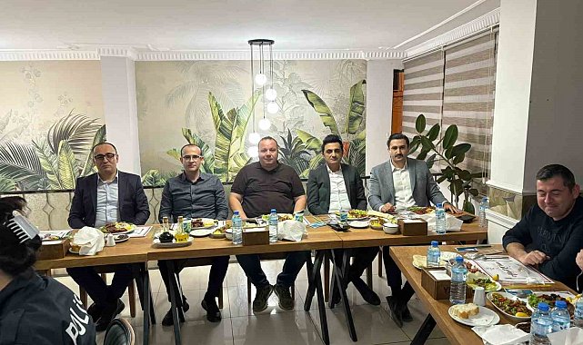 Komiser Durdu'ya veda yemeği