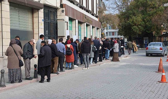 Konya'da 'Yüzyılın Konut Projesi'ne müracaat yoğunluğu