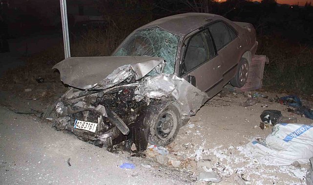 Konya'da traktör ile otomobil çarpıştı: 2 yaralı