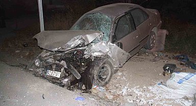 Konya'da traktör ile otomobil çarpıştı: 2 yaralı