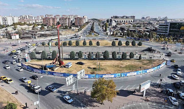 Konya'da yeni tramvay hattı kapsamında Otogar Kavşağı'nda düzenleme çalışması başladı