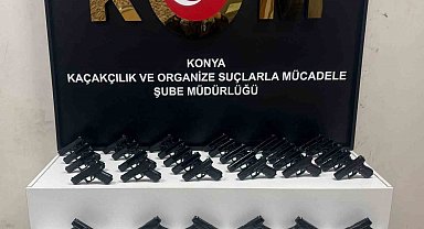 Konya'da yüzlerce silah ve silah parçası ele geçirildi