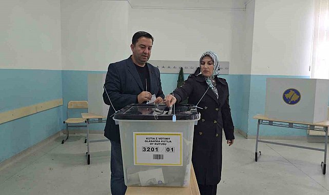 Kosova'nın tek Türk belediyesi Mamuşa'da Abdülhadi Krasniç yeniden seçimi kazandı