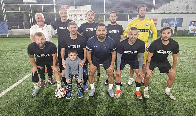 Kuşadası Belediyesi Görev Şehitleri Turnuvası'nda şampiyon Kotan FK oldu