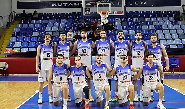 Kütahya Belediyespor, namağlup unvanını korudu