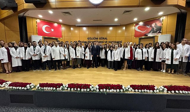 Kütahya'da diş hekimi adayları beyaz önlüklerini giydi