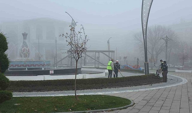Kütahya'da yoğun sis ulaşımı olumsuz etkiledi