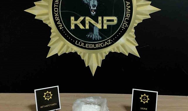 Lüleburgaz'da motosikletli şahıslardan uyuşturucu çıktı