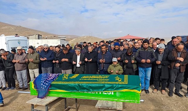 Malatya'da kayıp olarak aranırken ölü bulunan kadın defnedildi