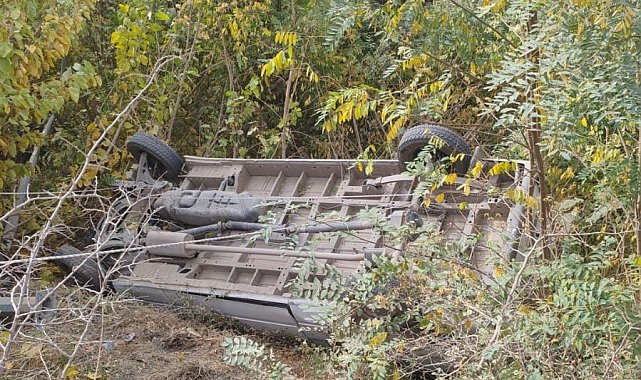 Malatya'da minibüs devrildi: 3 yaralı
