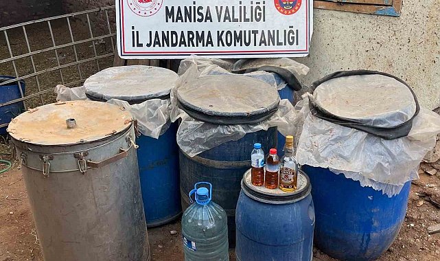 Manisa'da 82 litre sahte içki ele geçirildi