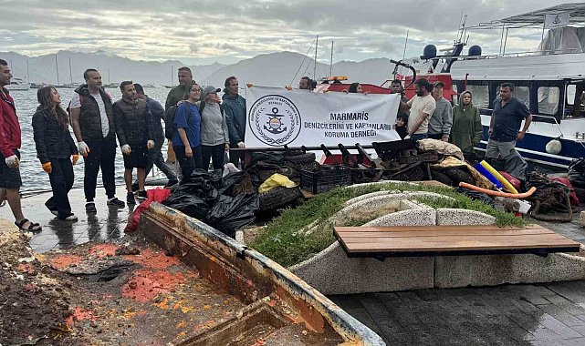 Marmaris'te sezon sonu deniz dibi temizliğinde çıkanlar şaşırttı