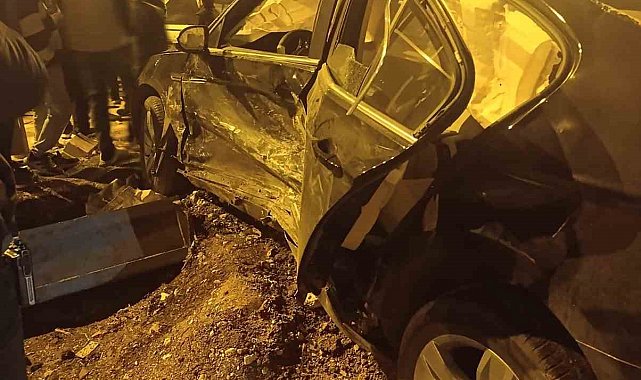 Mazıdağı'nda iki otomobil çarpıştı: 3 yaralı