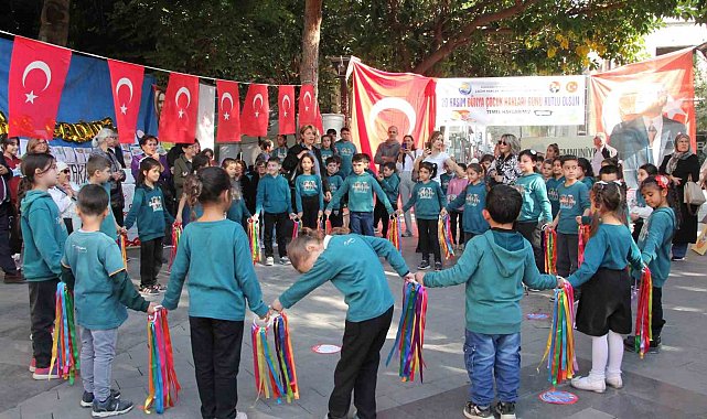 Mersin'de Dünya Çocuk Hakları Günü renkli etkinliklerle kutlandı