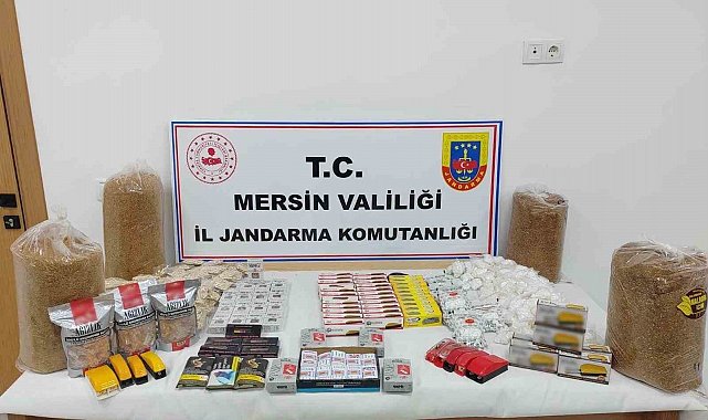 Mersin'de kaçak tütün ve 65 adet sigara sarma makinesi ele geçirildi