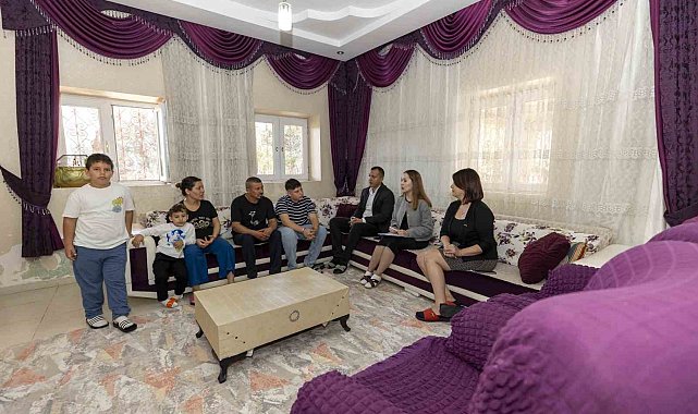 Mersin'de öğrenciler için evde eğitim takibi başladı