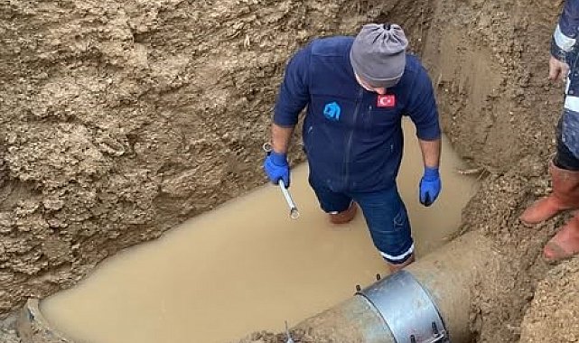 Merzifon'un eskiyen içme suyu hattı patlak verdi: Bir ayda 107 su arızası yaşandı