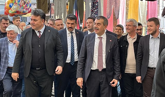Milli Eğitim Bakanı Tekin, Havran'a sürpriz ziyaret gerçekleştirdi