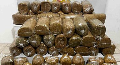 Minibüste 290 kilogram kaçak tütün ele geçirildi