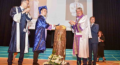 MSKÜ'lü genç hekim, TUS'ta Türkiye üçüncüsü oldu
