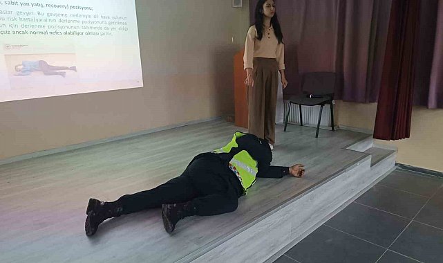 Mudurnu'da servis şoförlerine ilk yardım eğitimi verildi