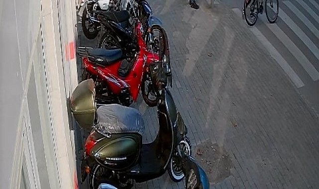 Mustafakemalpaşa'da polis aracının çarptığı Ömer'in kaza görüntüleri ortaya çıktı