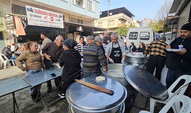 Nazilli'de sanayi esnafı imece usulü hayır yaptı