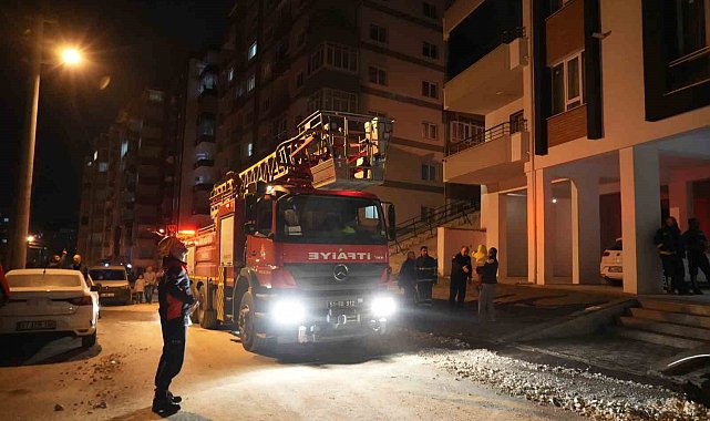 Niğde'de apartman dairesinde yangın paniği