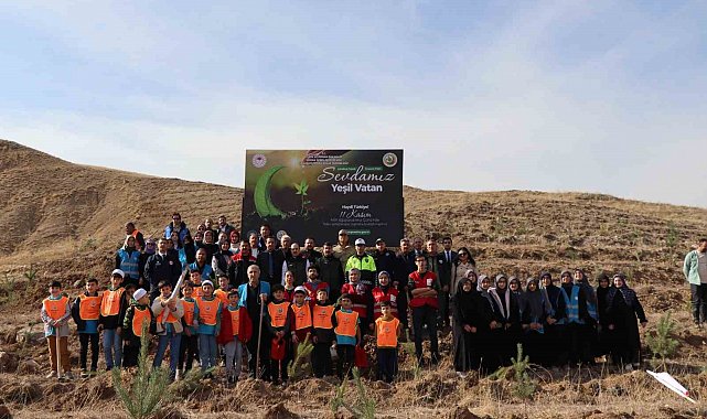 Oltu'da 3 bin fidan toprakla buluştu