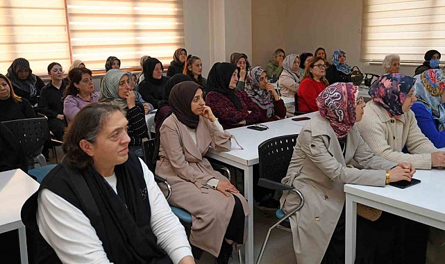 Osmangazi Belediyesi'nden 'Kadın ve Toplum' başlıklı söyleşi