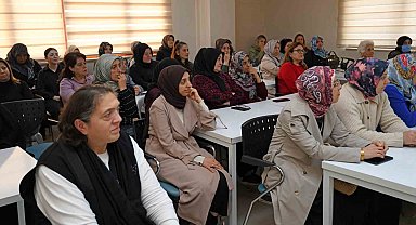 Osmangazi Belediyesi'nden 'Kadın ve Toplum' başlıklı söyleşi