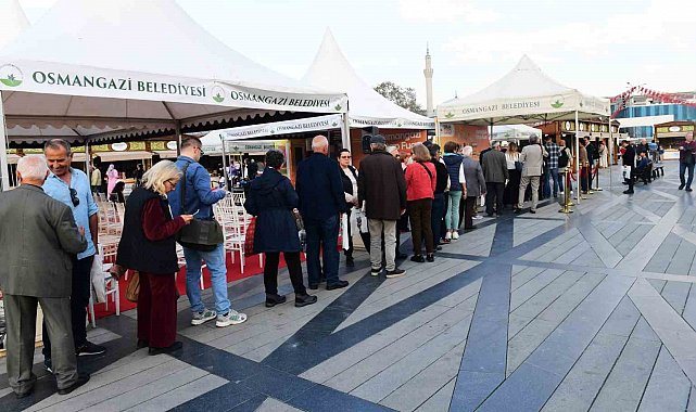 Osmangazi Kitap Fuarı 8'inci gününde de doldu taştı
