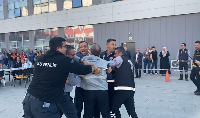 Osmaniye Eğitim ve Araştırma Hastanesi'nde afet tatbikatı gerçekleştirildi