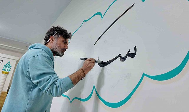 Osmanlı mirası hat sanatı Iraklı hattatın elinde hayat buluyor