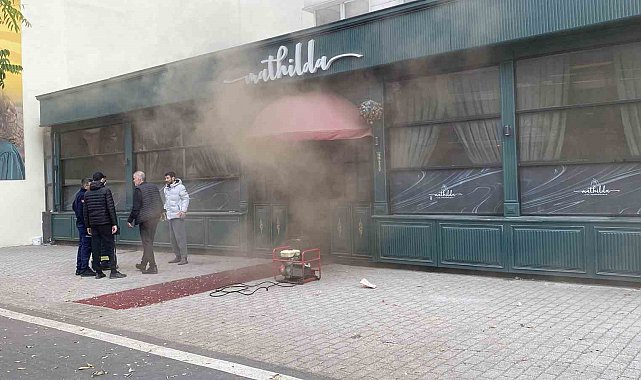 Otelde yangın paniği: 152 kişi tahliye edildi