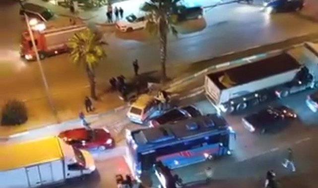 Otomobilin tıra arkadan çarpması saniye saniye görüntülendi