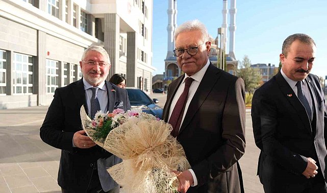 Pakistan Büyükelçisi Junaid: "Gerçek dost zor zamanda da iyi zamanda da belli oluyor"