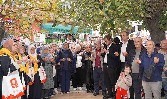 Pınarhisar'da 57 kişilik umre kafilesi dualarla uğurlandı