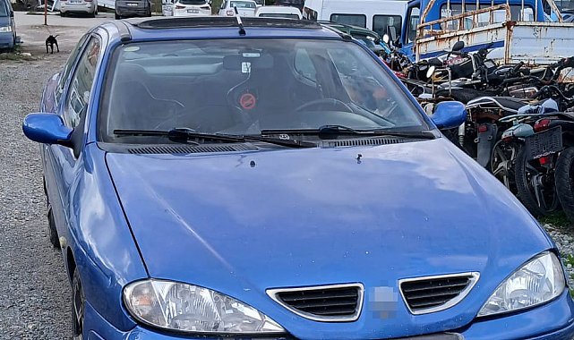 Plakasız ve çekme belgeli araçla kaçmaya çalışan sürücüye 71 bin TL ceza