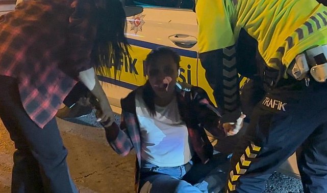 Polisin alkollü yolcuyla imtihanı kamerada