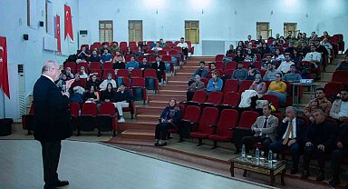 Prof. Dr. Polat, EBYÜ Tıp Fakültesinde 'Bir Başarı Öyküsü'nü anlattı