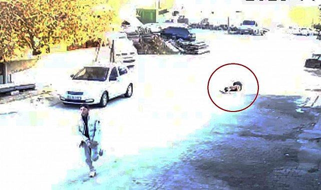 "Çakmak" bahanesiyle yaklaşıp bıçakladı: O anlar kamerada