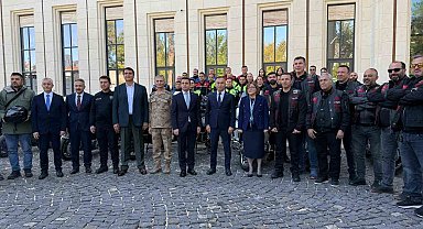 "Kebap dumansız, motor kasksız olmaz" sloganıyla kask farkındalığına dikkat çekildi
