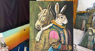 Ressam ve heykeltıraş Orhan Albaş öğrencilerine 3 günde resim yapmayı öğretiyor