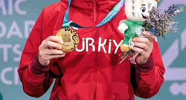 Riyad'dan Kayseri'ye 1 altın, 1 bronz geldi