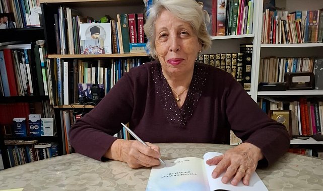 Sadberk öğretmen, 4 kitabını okurlarla buluşturuyor