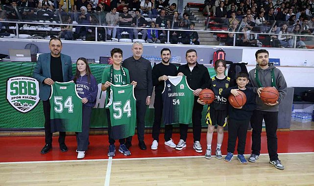 Sakarya Büyükşehir, parkeden 89-60 galip ayrıldı