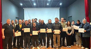 Sakarya Büyükşehir'in uzmanları evcil hayvanlarla ilgili bilinmesi gerekenleri anlattı