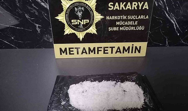 Sakarya'da 3 ilçede uyuşturucu operasyonu: 11 gözaltı